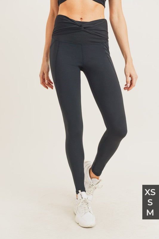 Knot Your Average Leggings